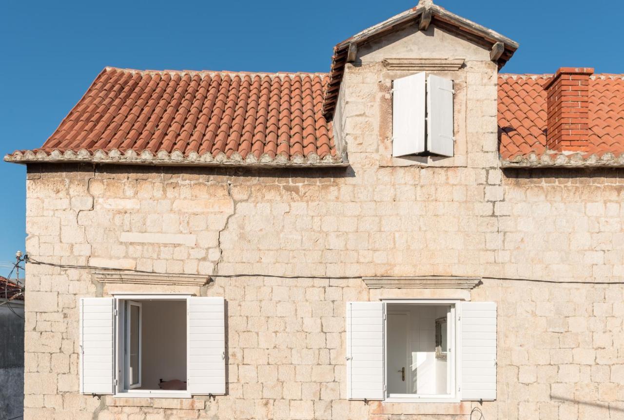 Residence Providenca Trogir Bagian luar foto