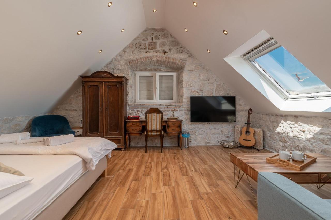 Residence Providenca Trogir Bagian luar foto