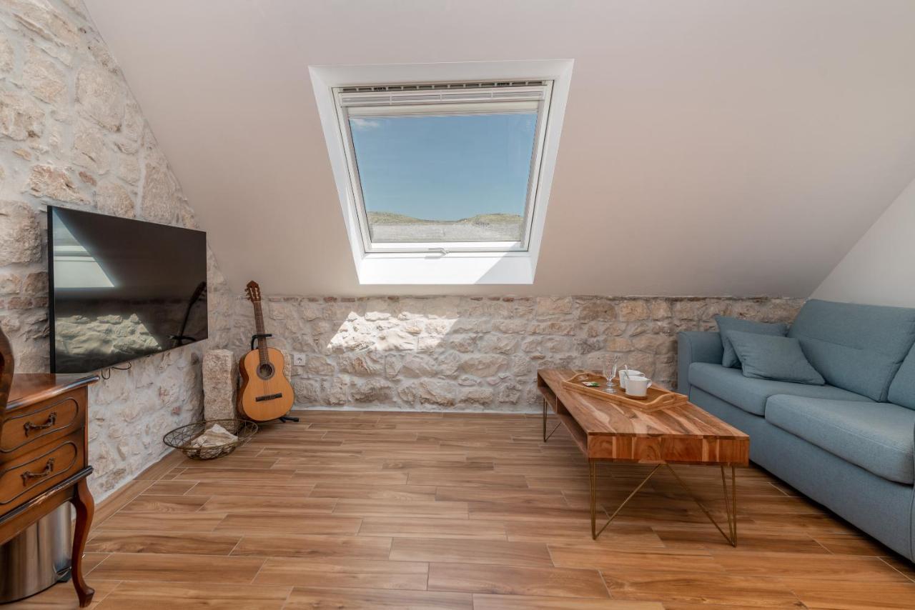 Residence Providenca Trogir Bagian luar foto
