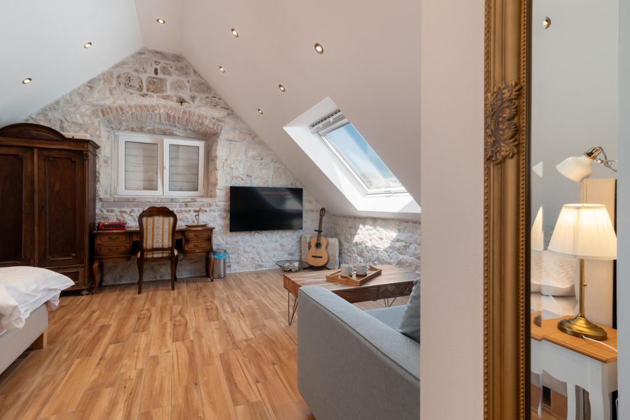 Residence Providenca Trogir Bagian luar foto