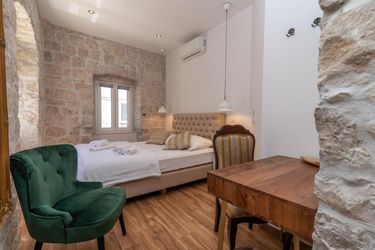Residence Providenca Trogir Bagian luar foto
