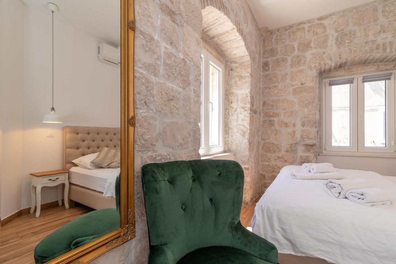 Residence Providenca Trogir Bagian luar foto