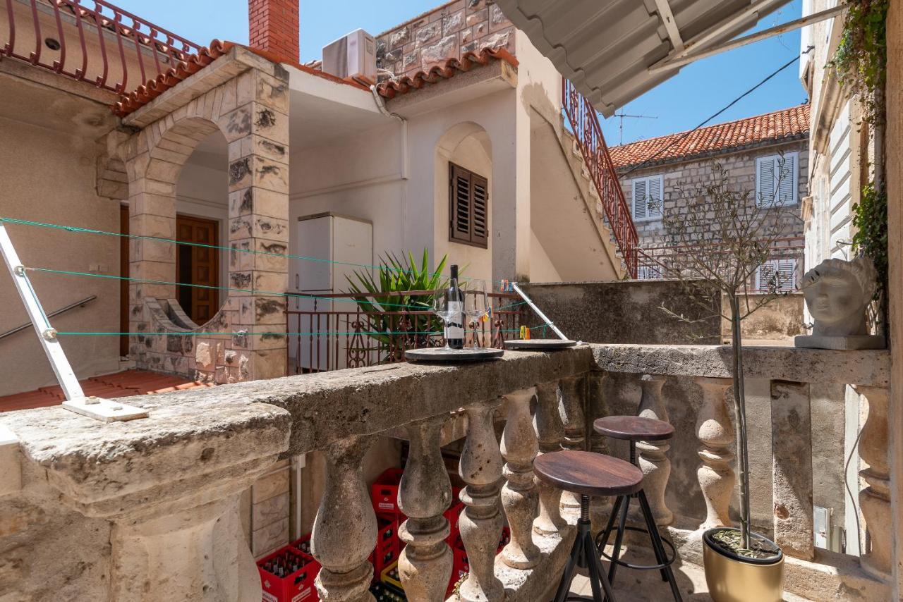 Residence Providenca Trogir Bagian luar foto