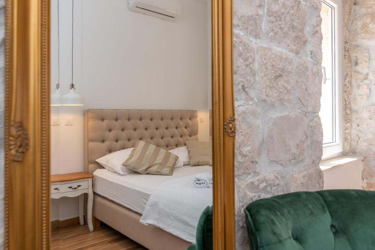 Residence Providenca Trogir Bagian luar foto