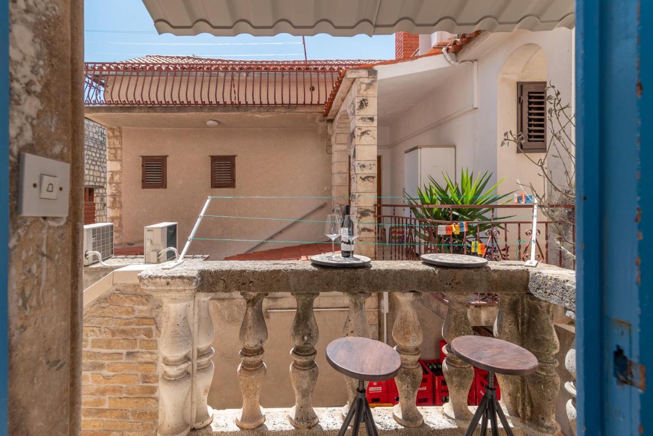 Residence Providenca Trogir Bagian luar foto